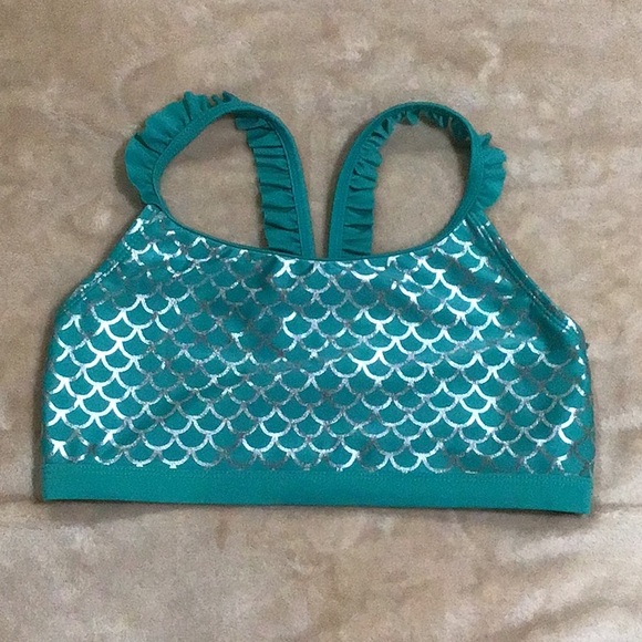 Bikini and cover-up skirt. - Picture 5 of 7